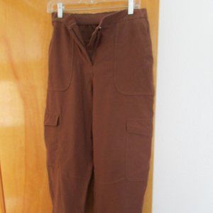 LuLuLemon Womens Cargo Pants Brown. Thick. Size 8